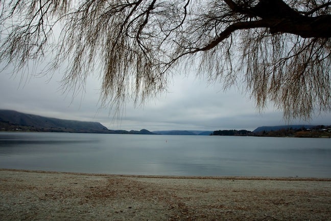 Wanaka under an inversion layer on June 30th. On days like these the ski resorts are in full sunshine. Wanaka had been dull and grey for a full week like this.