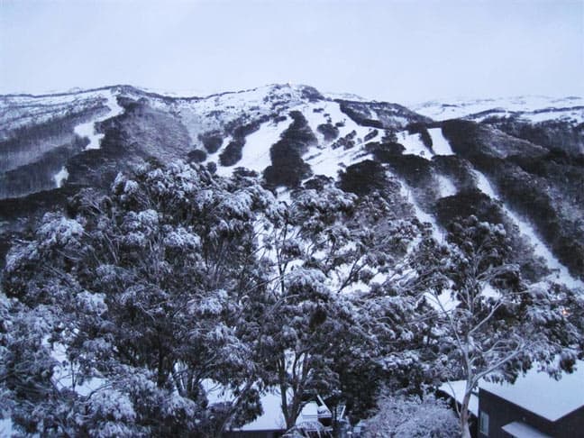 The view of Thredbo from the Alpine Way. Image:: Thredbo
