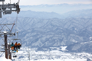 The Mountainwatch Guide to the Hakuba Valley - Travel