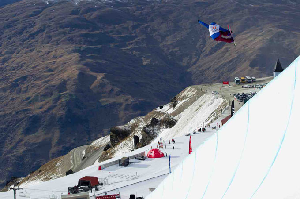 3rd Annual Burton High Fives Confirms Top Snowboarders