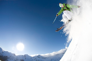 TRAVEL INSPIRATION CANADA - Chatter Creek Cat Skiing