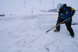 NZ Weekly Weather Blog - The End May be Near but the Snow is Still Good!