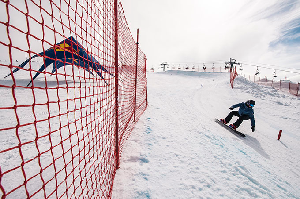Chumpy Pullin Fosters the Next-Gen of Aussie Snowboard Cross at Chumpy's Boarding House - Reca