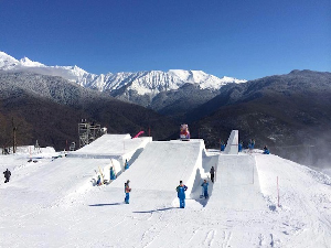 SOCHI 2014 – Size of slopestyle course causes a stir