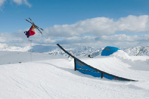 SNOW PARK NZ - A Sunset Session at the World's Top Terrain Park