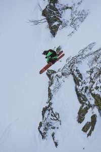 Leo Semet's aggressive fluid lines saw him claim first place. Photo: @freerideworldtour/JBERNARD