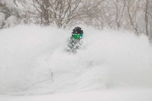 Drew Jolowicz getting deep at Appi Kogen northern Honshu this week. Photo Dylan Robinson @dylrobinson