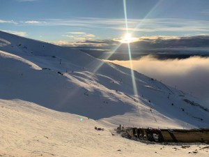 A fine mornign and spring like snow in Cardrona this ,morning