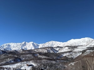 Clear skies in Hakuba earlier in  the week, but  a change has hit with over a metre in the forecast. Photo: Hakuba.com