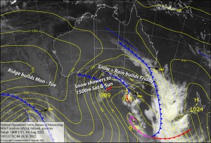 Latest pressure analysis and satellite image. Source: The BOM (vandalised by the Grasshopper)