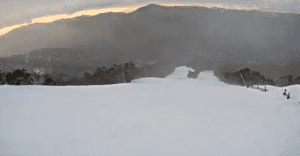 Cloud moving in and snow blowing around at mid-mounting Thredbo this morning.