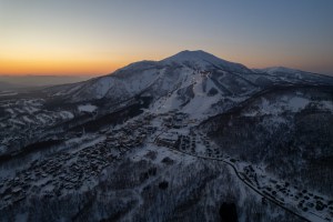 While there hasn't been much powder too talk about the past week in Niseko, the clear skies have made for some nice bluebird days and memorable sunsets. Gove the forecast it may be a while before we see a sunset like this. Photo: Sea and Summit Media