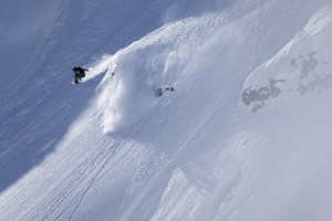 Estelle Rizzoli making the most of the perfect conditions for the FWT event in Kicking Horse yesterday. PhotoL Bernard/FWT