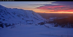 Beautiful sunrise at blue Cow today, but gale force winds wil be an issue. Photo: Perisher Snow Cams