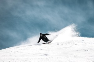 Spring skiign in Hotham on thw weekend. The sunshien has given way to cludy and shoers today. Photo; Toishu Pander