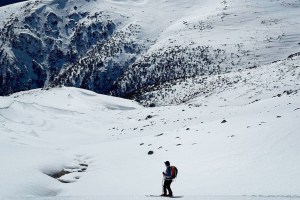 Pic: Huw Kingston anticipating some big backcountry turns earlier this week.