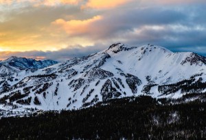 Sunrise at Mammoth Mountain this morning. The forecast os for soe snow onthe weekend.