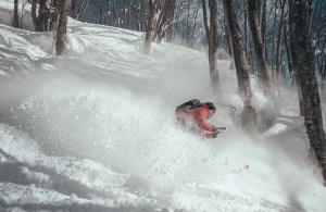 Pow day inHakuba two days ago after winter made a much welcome return to see out Februsray. Phhthto : Rhtyhm Japan