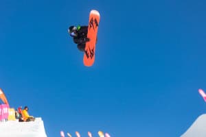 Campbell Melville-Ives of Wānaka competing in the Snowboard Halfpipe ANC at the 2022 Winter Games NZ. 