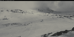 Cloud mvng in at Thredbo this morngnwiht rain forwcaat across the mountains this afternoon. Photo: Therdbo snow cams