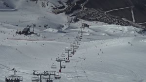 Good late season condition in Mt Hutt today, but a day of rough weather tomorrow will likely impact lift operations. Photo: Mt Hutt cams