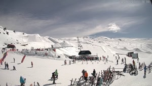 A nice spriung day in Cardrona today with a firm  cover after a good freeze.