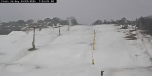 Perisher's Front Valley  this mnornign after 38mm or rain since 2am. Rain wil turn to snow tonight, but will it survive until Sunday? 