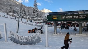 The cabin had just left the base station when it fell. Photo Robert Pon