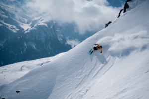 Freeridee skier and coach Coen Bennie- Faull full throttle on his Black Crows Atris. Photo: 