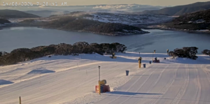 A nixe start to the day in Falls Creek this morning.The fine weather wil continue over the weekend. Photo: Falls Creek snow cams